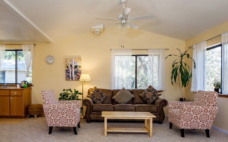 Serenity House Lounge