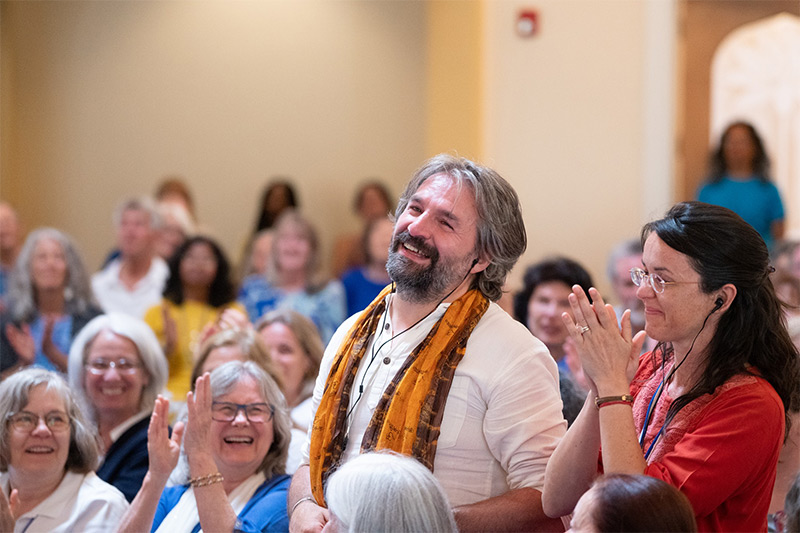 Auming the Guru