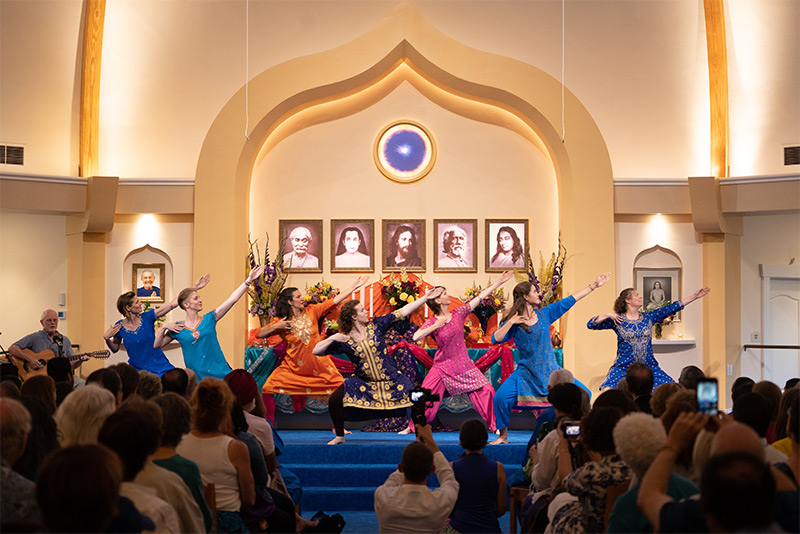 Indian Dancers