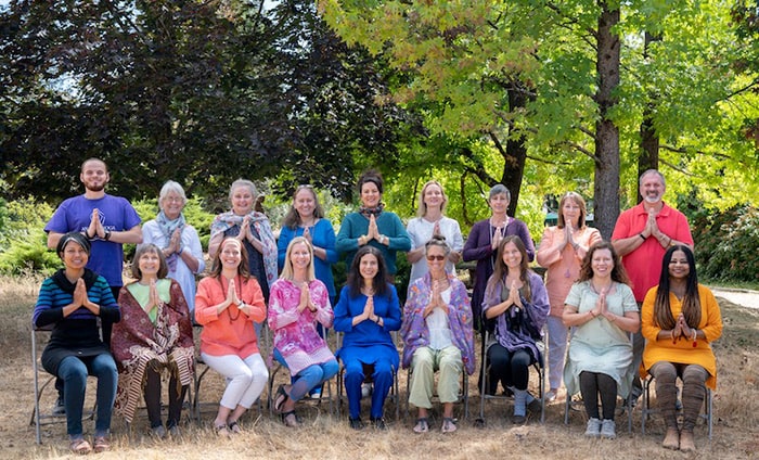 Diksha with Meditation Teacher Training Graduates