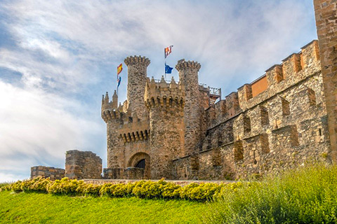 Ananda Spiritual Travels-Camino Pilgrimage-Ponferrada-Castle