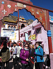Badrinath gateway