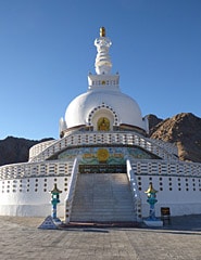pronam-buddha-monument