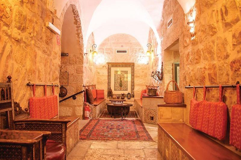 Inside-Gloria Hotel