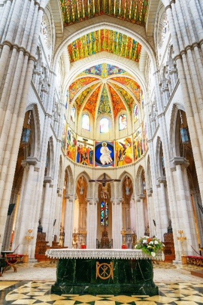 Madrid-banner- Cathedral Almudena