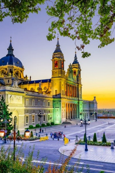 Madrid-banner- Cathedral Almudena