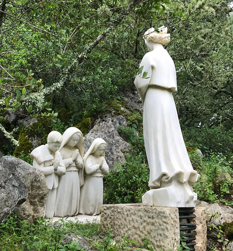 Fatima-Statue of Children