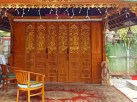 Ananda Spiritual Travels-Encinitas Palace temple door