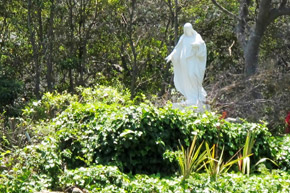 Yogananda Lake Shrine-Jesus Statue